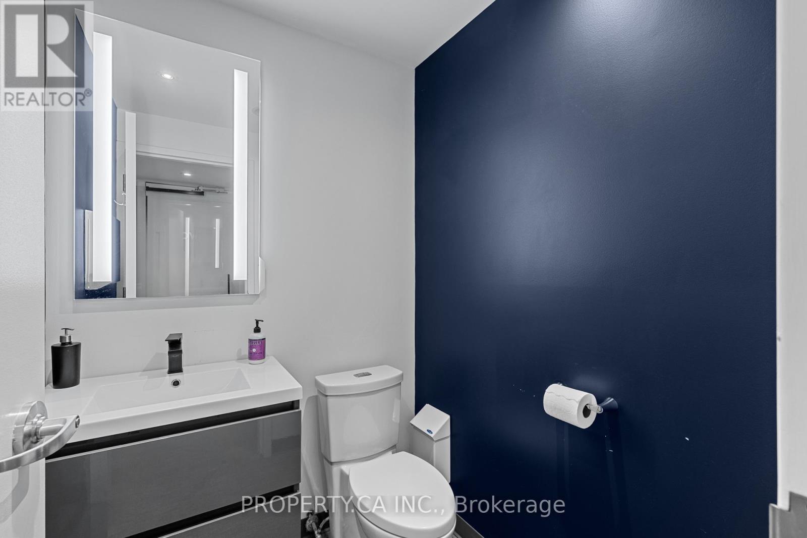 #202a - 354 Davenport Road, Toronto, Ontario  M5R 1K6 - Photo 9 - C13628854