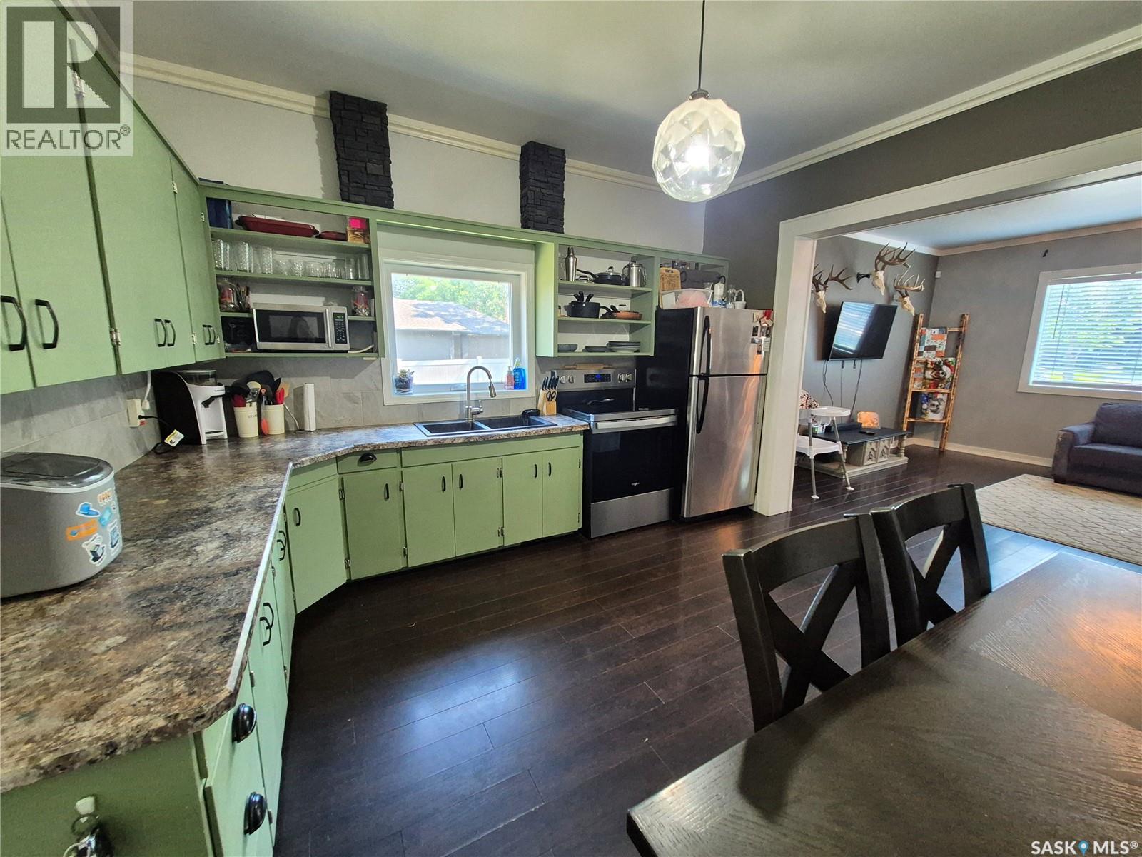729 Bertrand Avenue, Radville, Saskatchewan  S0C 2G0 - Photo 11 - SK044268