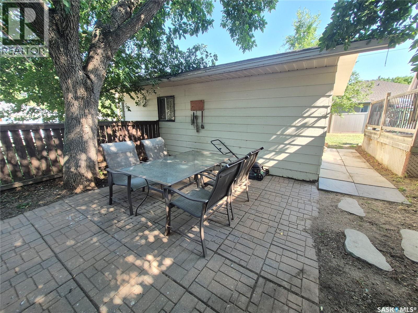 729 Bertrand Avenue, Radville, Saskatchewan  S0C 2G0 - Photo 37 - SK044268