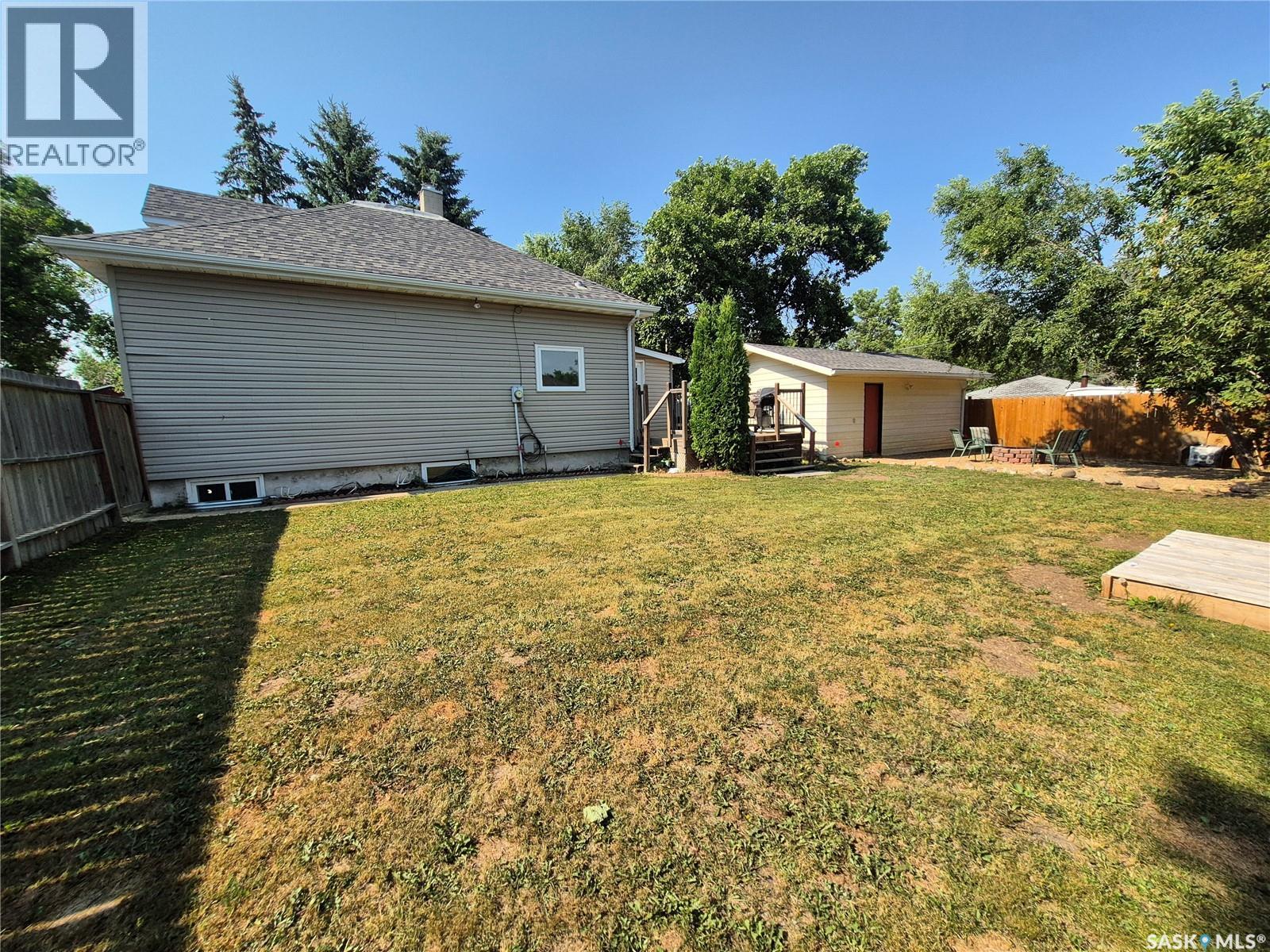 729 Bertrand Avenue, Radville, Saskatchewan  S0C 2G0 - Photo 40 - SK044268