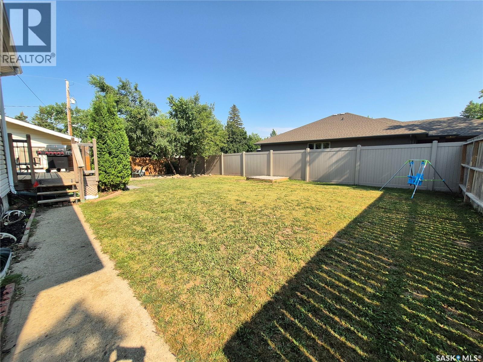 729 Bertrand Avenue, Radville, Saskatchewan  S0C 2G0 - Photo 41 - SK044268