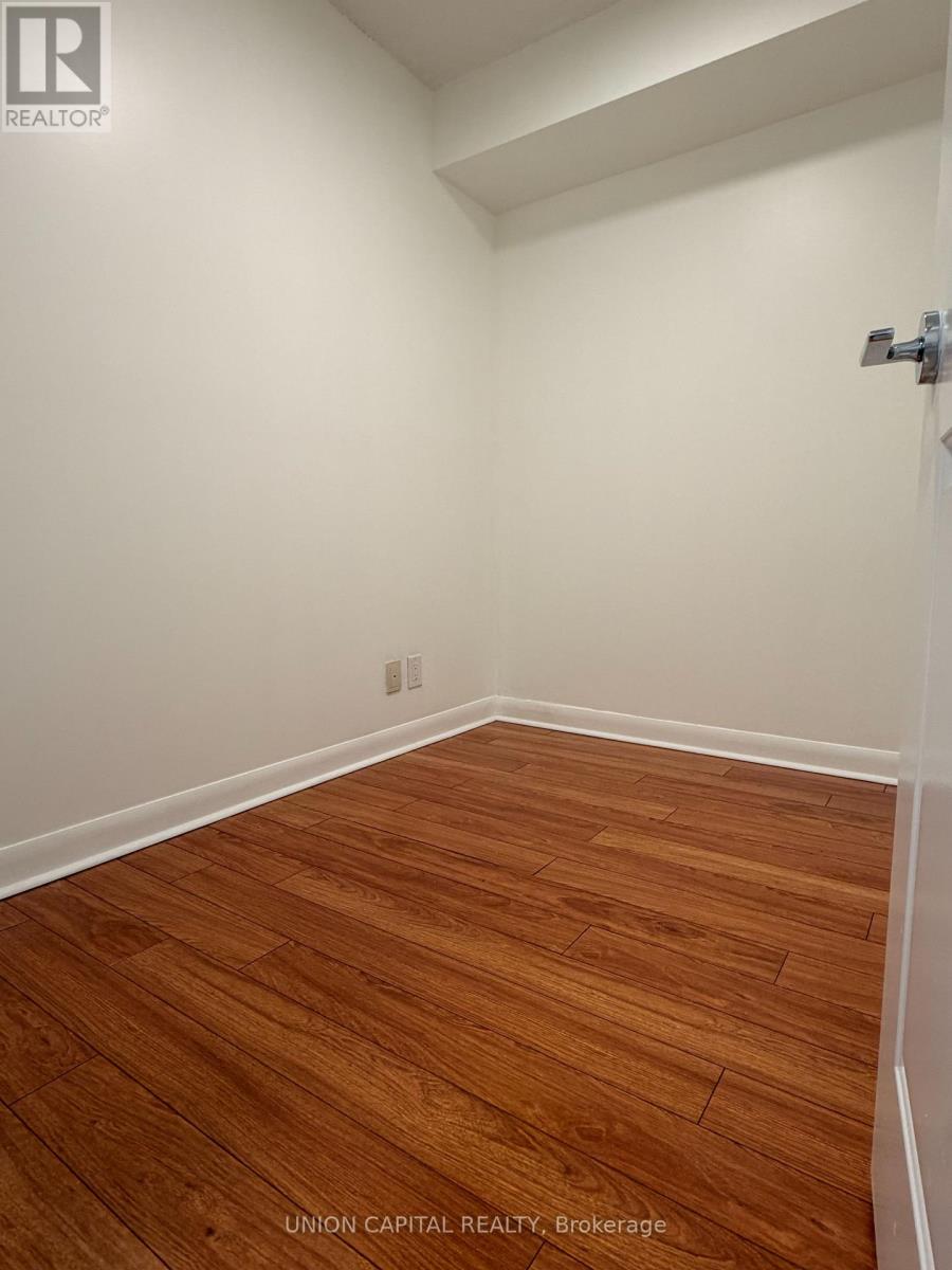 1807 - 25 Town Centre Court, Toronto, Ontario  M1P 0B4 - Photo 12 - E13628824