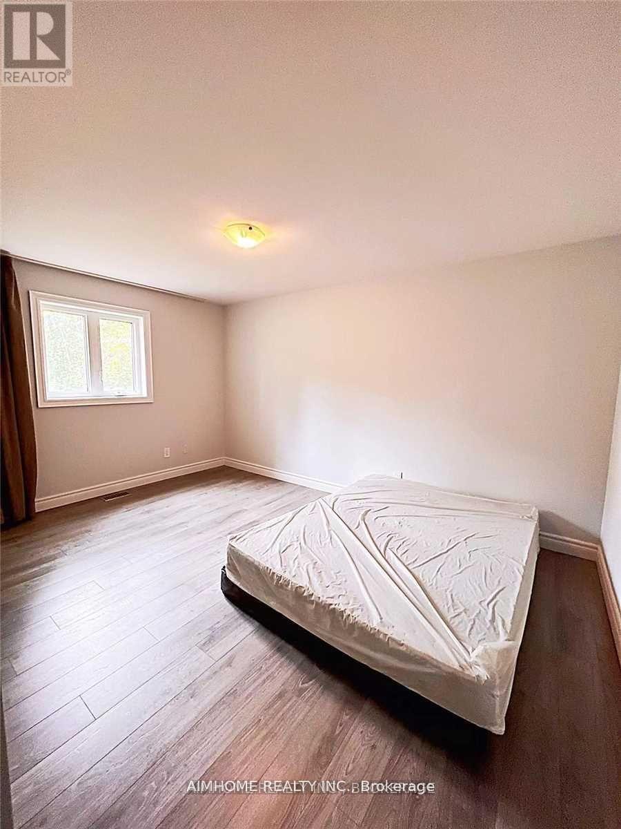 344 Steeles Avenue E, Markham (Bayview Glen), Ontario  L3T 1A8 - Photo 12 - N13628812
