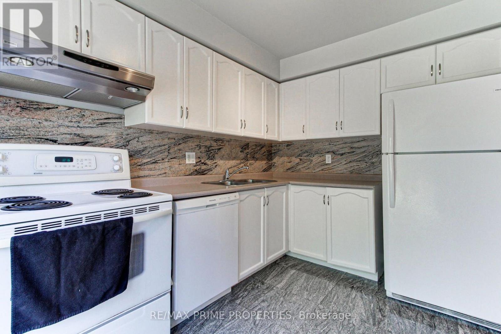 85 Lyfytt Crescent, Barrie, Ontario  L4N 7X5 - Photo 7 - S13628764