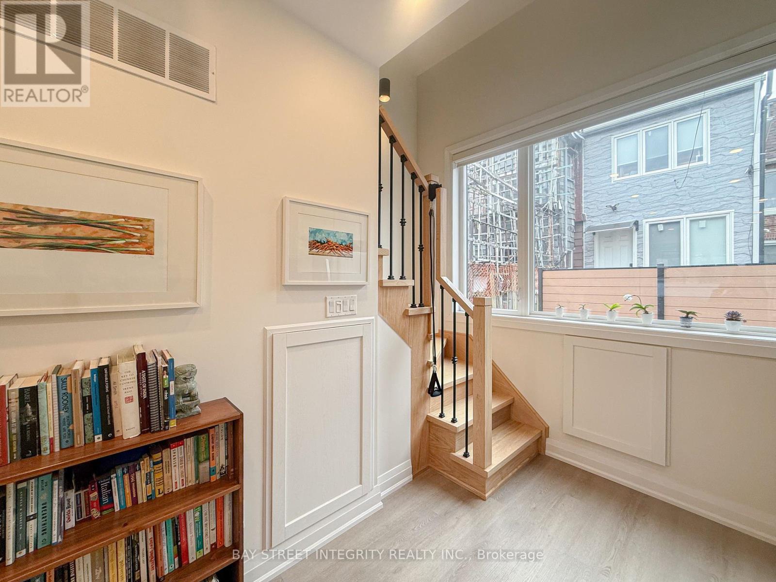 Laneway - 598 Crawford Street, Toronto, Ontario M6G 3K2 - Photo 12 - C13552778