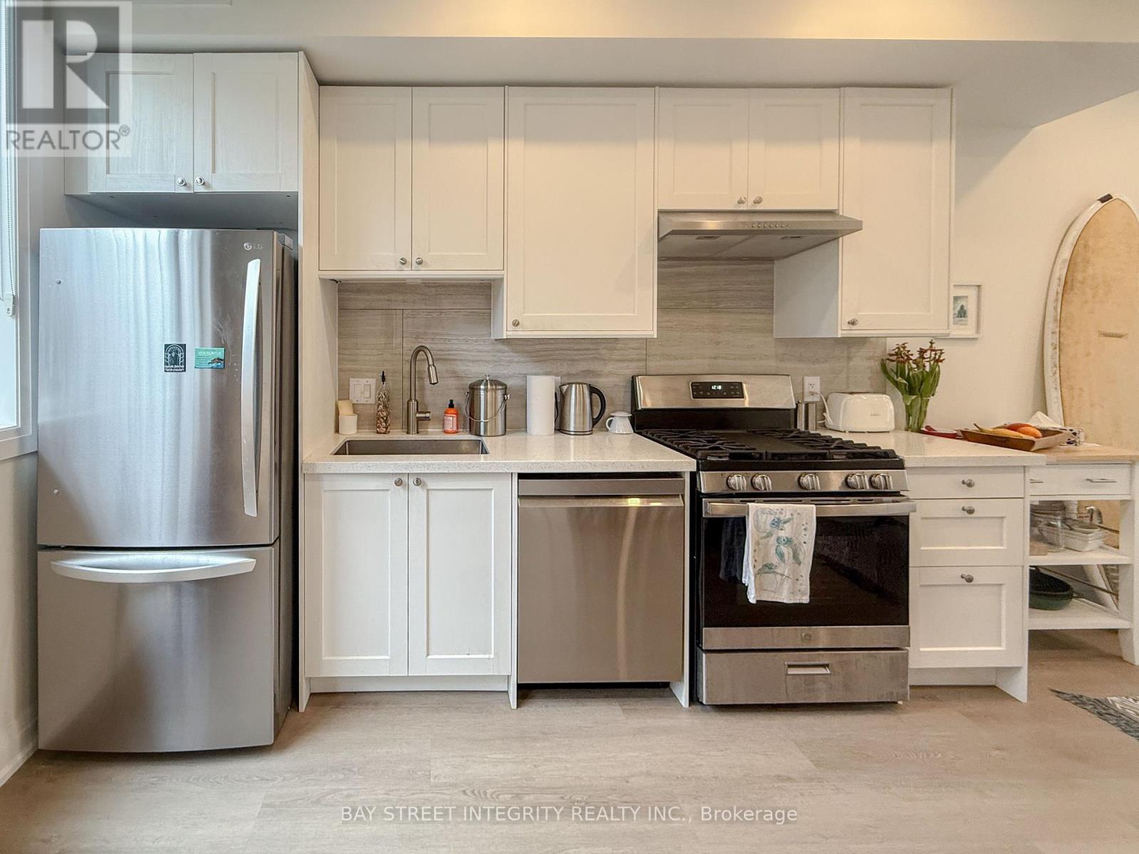 Laneway - 598 Crawford Street, Toronto, Ontario M6G 3K2 - Photo 8 - C13552778