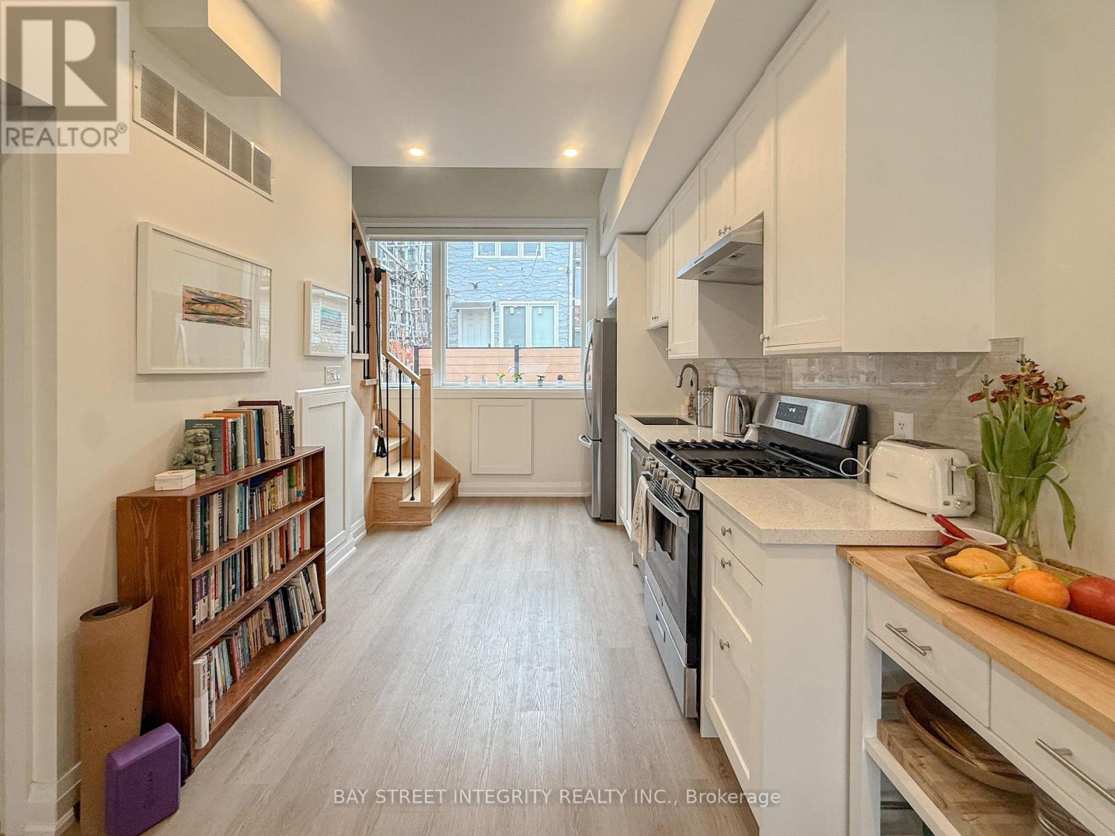 Laneway - 598 Crawford Street, Toronto, Ontario M6G 3K2 - Photo 5 - C13552778