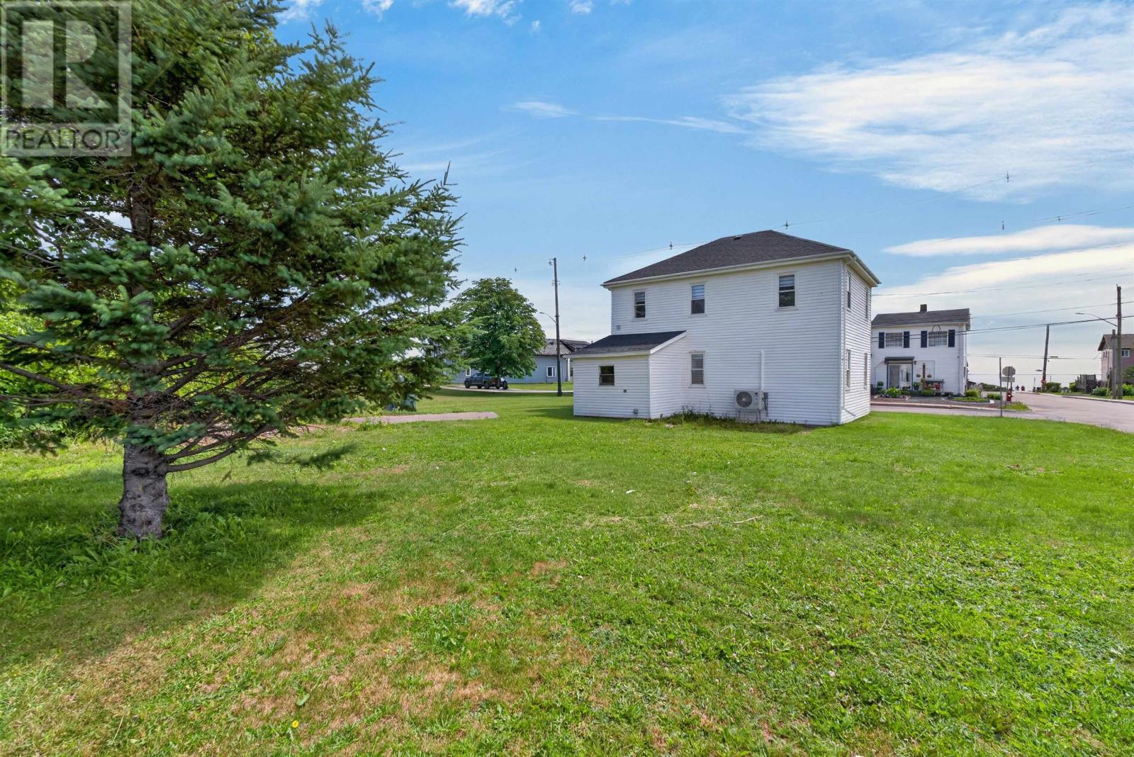 489 North Market Street, Summerside, Prince Edward Island  C1N 1M4 - Photo 5 - 202619324