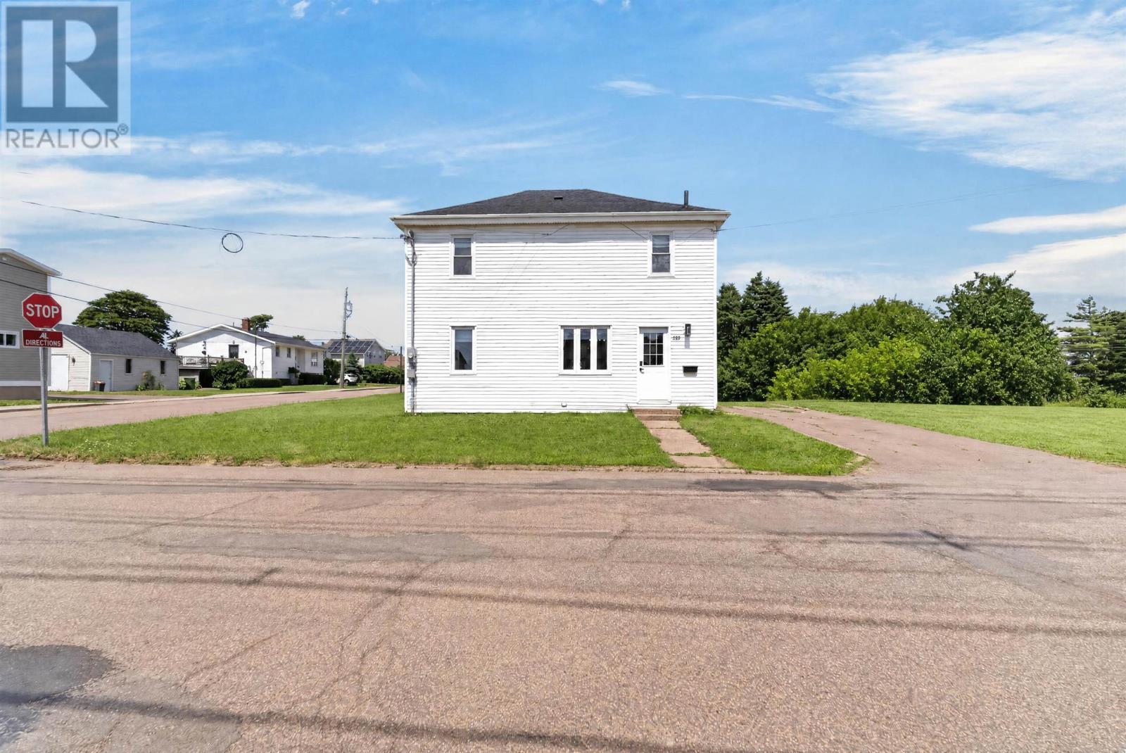 489 North Market Street, Summerside, Prince Edward Island  C1N 1M4 - Photo 6 - 202619324