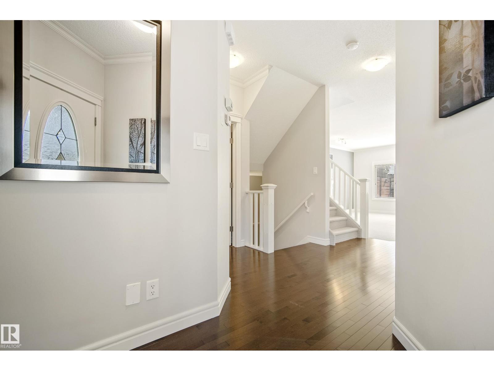 8385 Shaske Cr NW, Edmonton, Alberta  T6R 0B4 - Photo 6 - E4501763