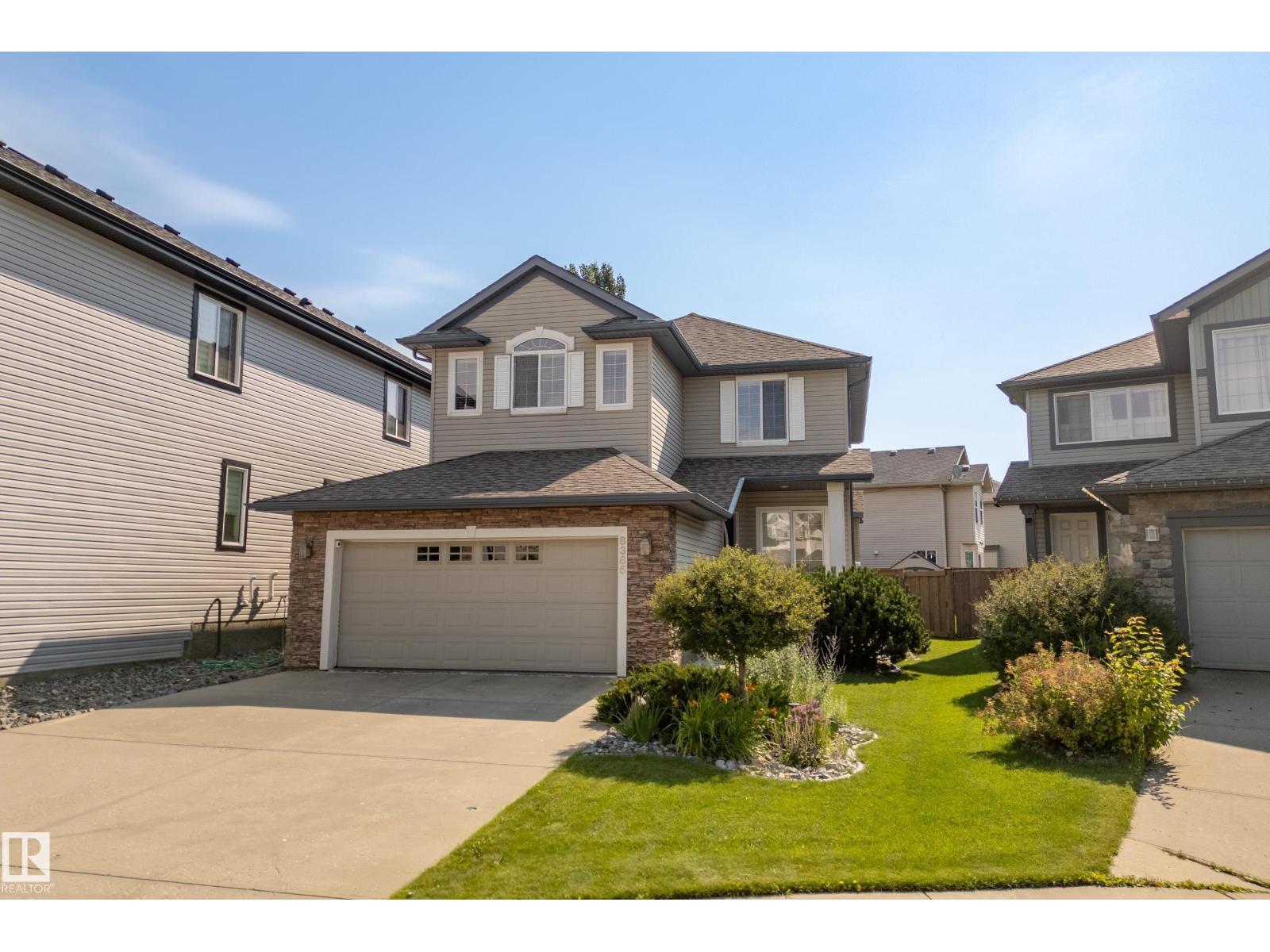 8385 SHASKE CR NW, Edmonton, Alberta