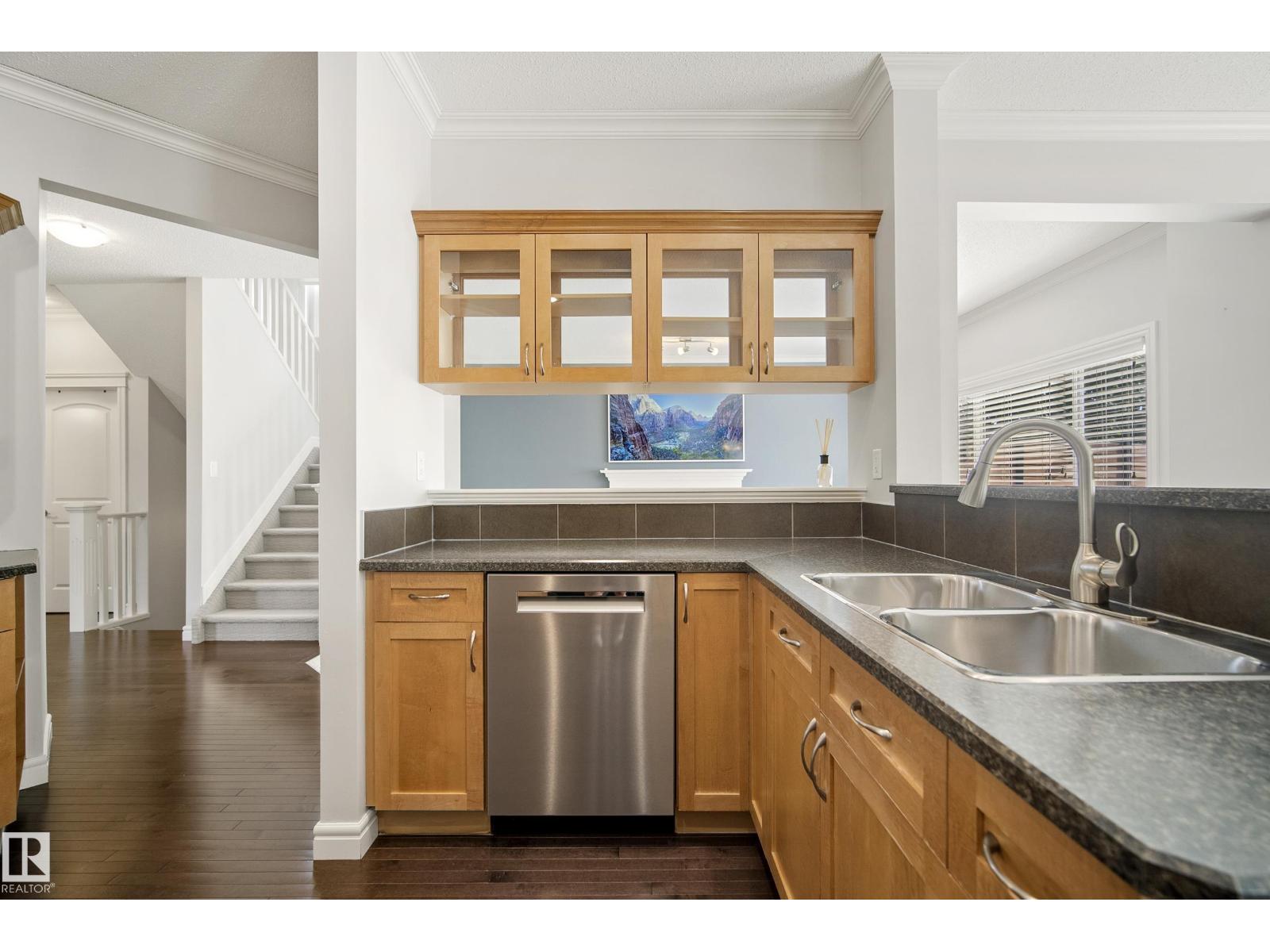 8385 Shaske Cr NW, Edmonton, Alberta  T6R 0B4 - Photo 12 - E4501763