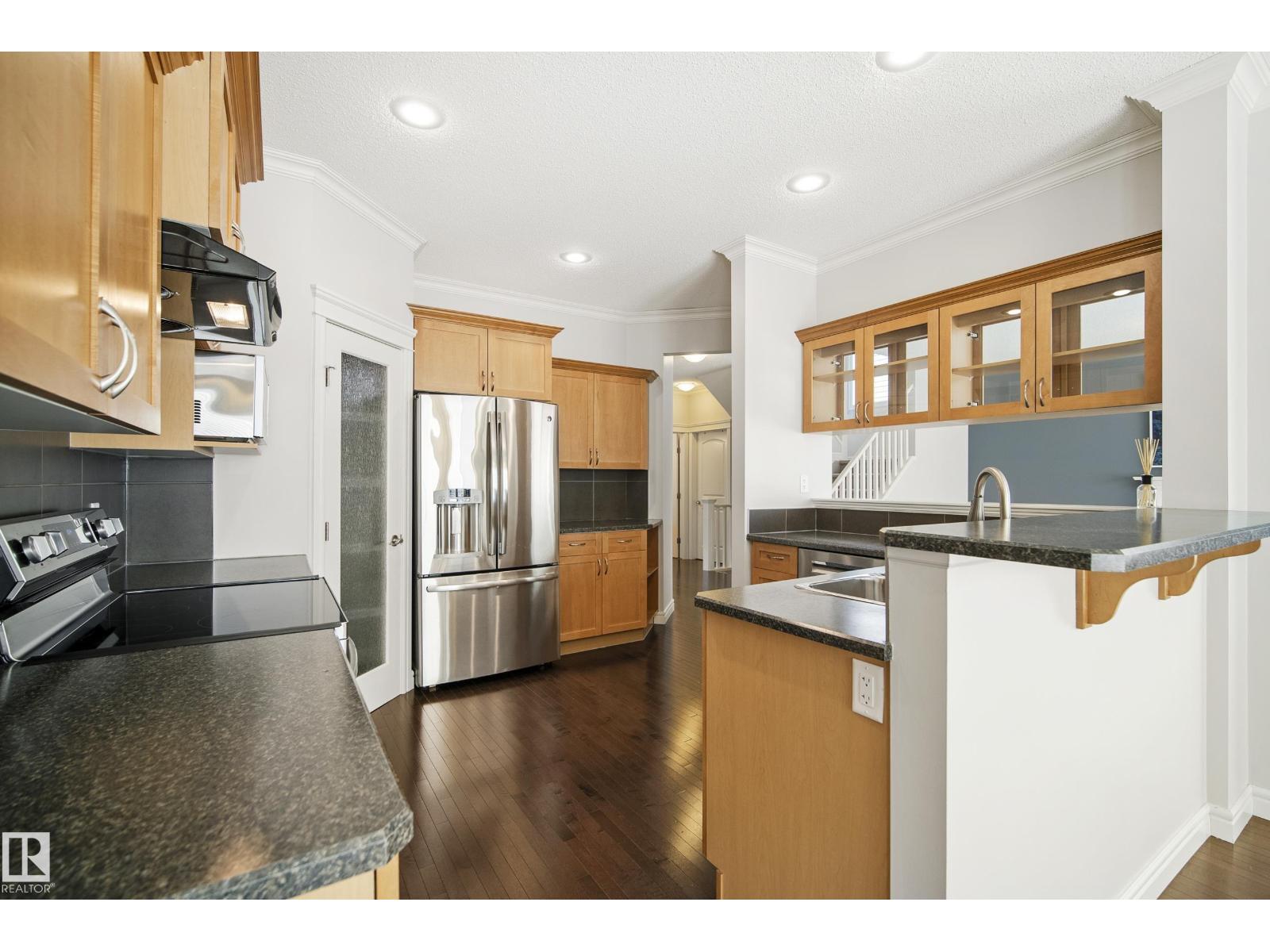 8385 Shaske Cr NW, Edmonton, Alberta  T6R 0B4 - Photo 13 - E4501763