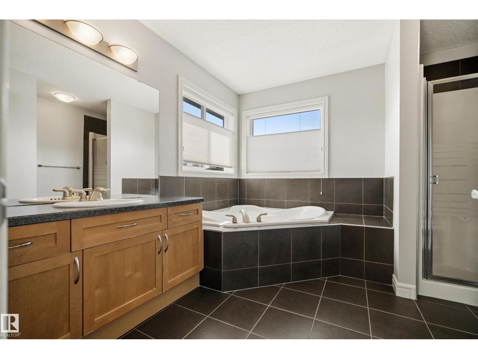 8385 Shaske Cr NW, Edmonton, Alberta  T6R 0B4 - Photo 25 - E4501763