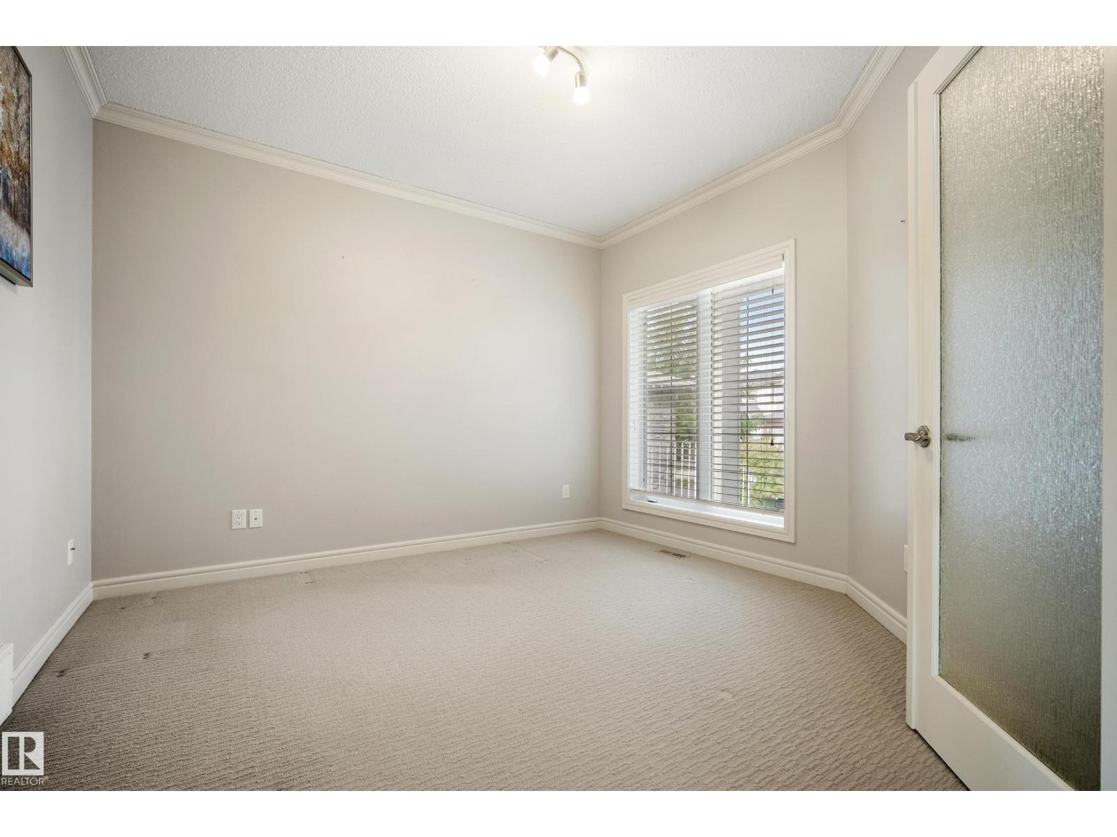 8385 Shaske Cr NW, Edmonton, Alberta  T6R 0B4 - Photo 7 - E4501763