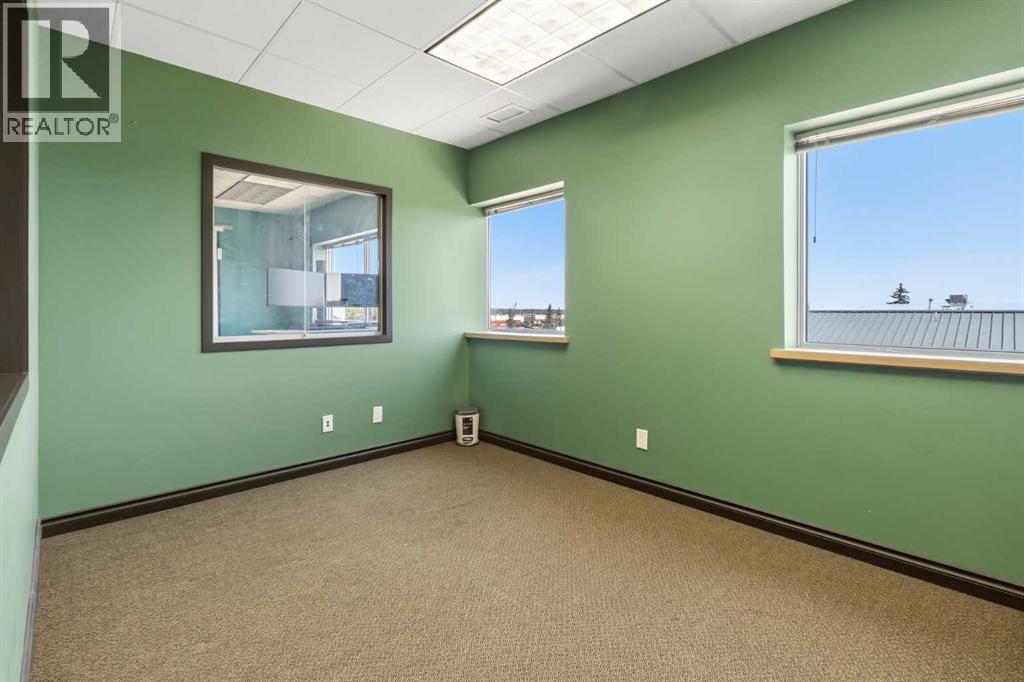 221, 2770 3 Avenue NE, Calgary, Alberta  T2A 2L5 - Photo 29 - A2333231