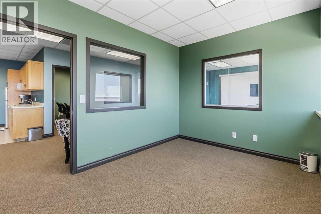 221, 2770 3 Avenue NE, Calgary, Alberta  T2A 2L5 - Photo 30 - A2333231