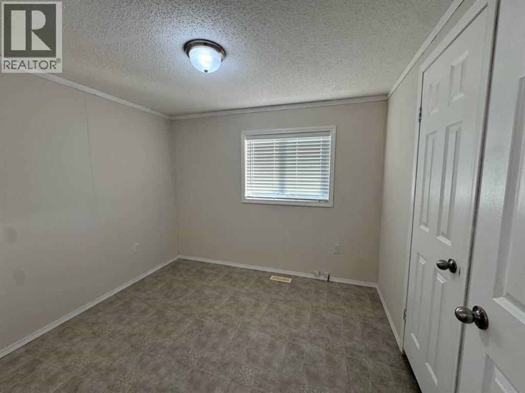 18 Mckay Place, Blackfalds, Alberta  T4M 0X5 - Photo 15 - A2331808