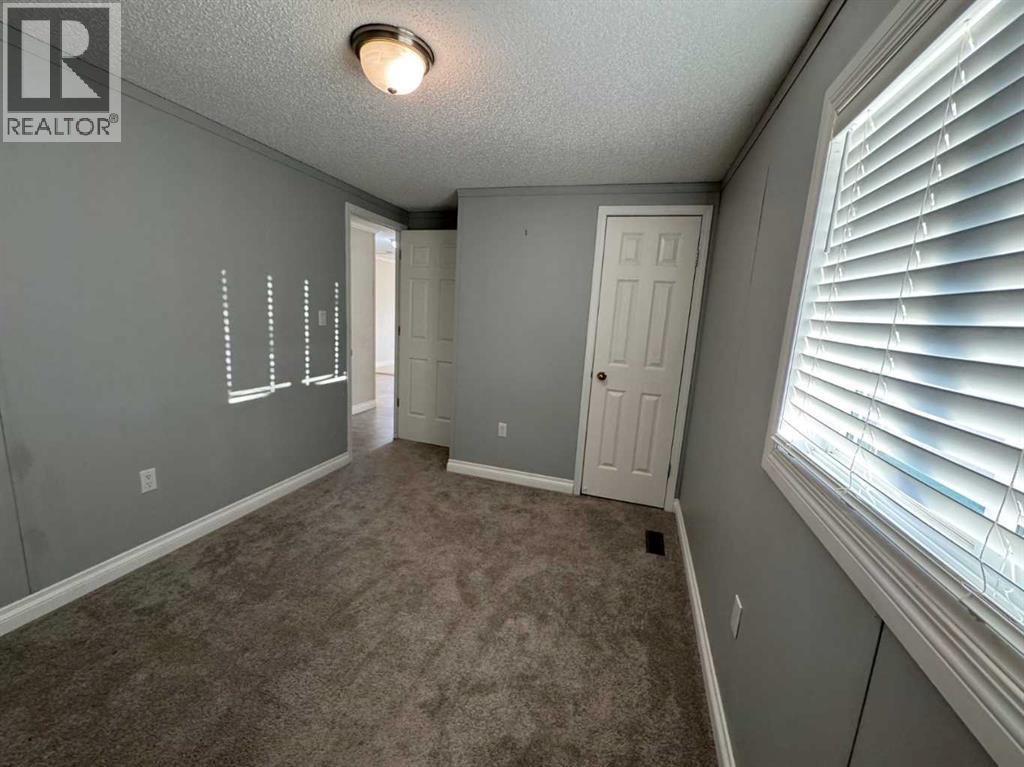 18 Mckay Place, Blackfalds, Alberta  T4M 0X5 - Photo 16 - A2331808