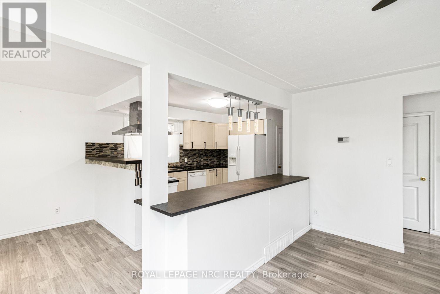 100 Mountain Avenue N, Hamilton (Stoney Creek), Ontario L8G 3P7 - Photo 14 - X13628906