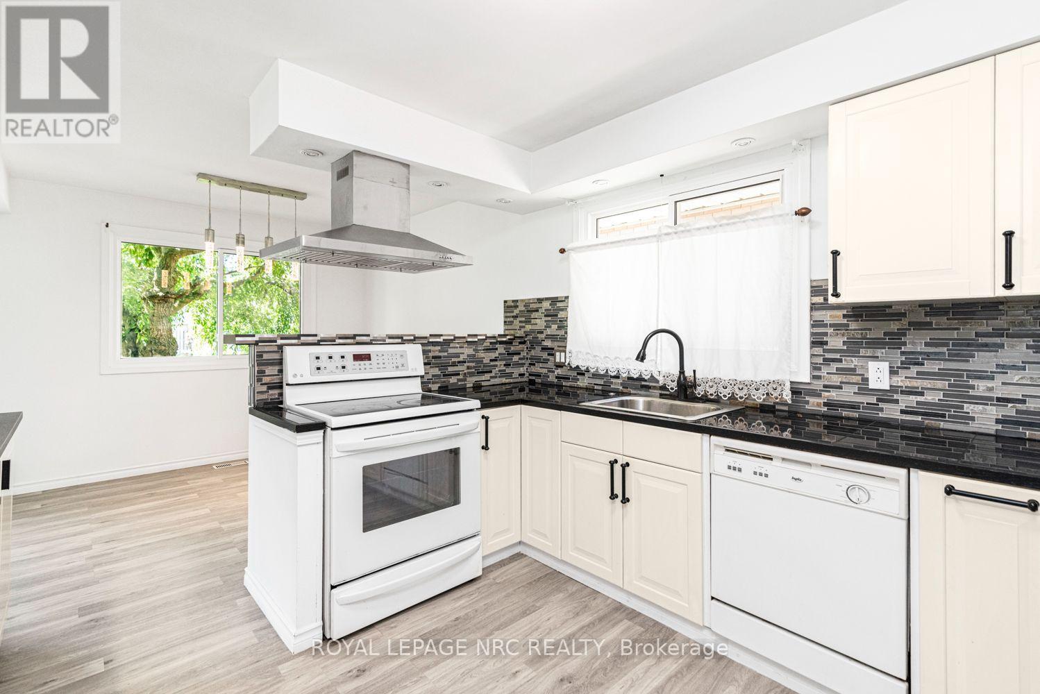 100 Mountain Avenue N, Hamilton (Stoney Creek), Ontario L8G 3P7 - Photo 18 - X13628906