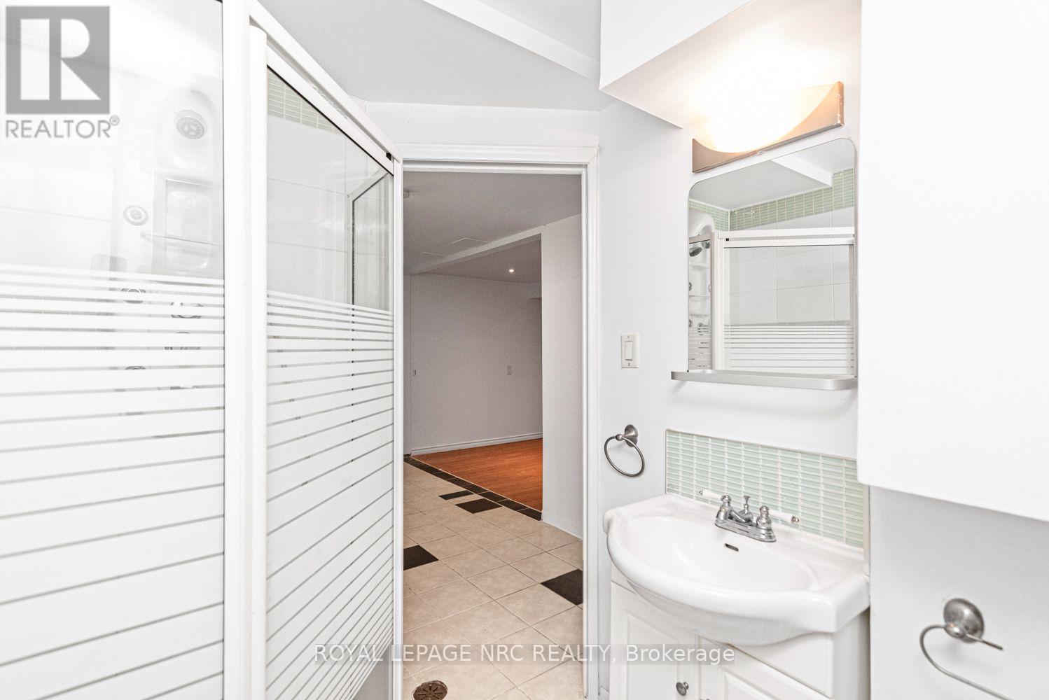 100 Mountain Avenue N, Hamilton (Stoney Creek), Ontario L8G 3P7 - Photo 27 - X13628906