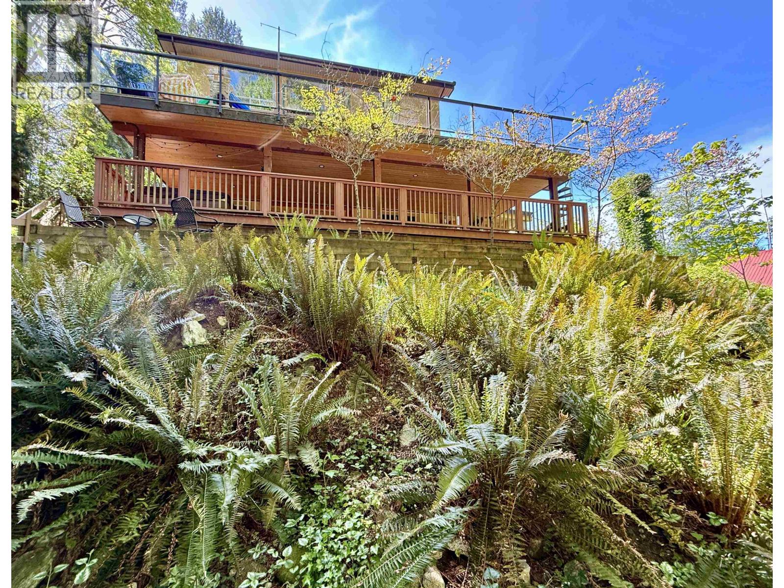 5836 Marine Way, Sechelt, British Columbia  V7Z 0R3 - Photo 32 - R3151819