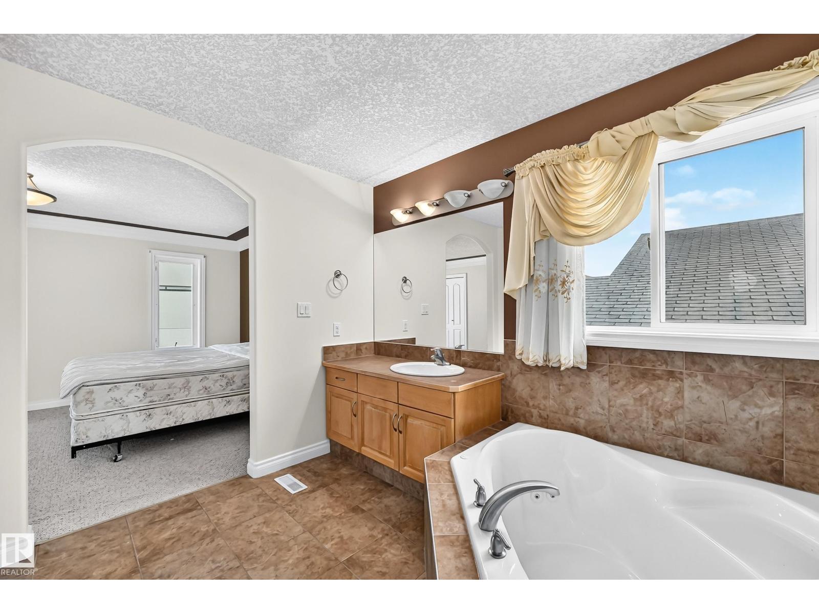 16619 72 St NW, Edmonton, Alberta  T5Z 3Z7 - Photo 34 - E4501769