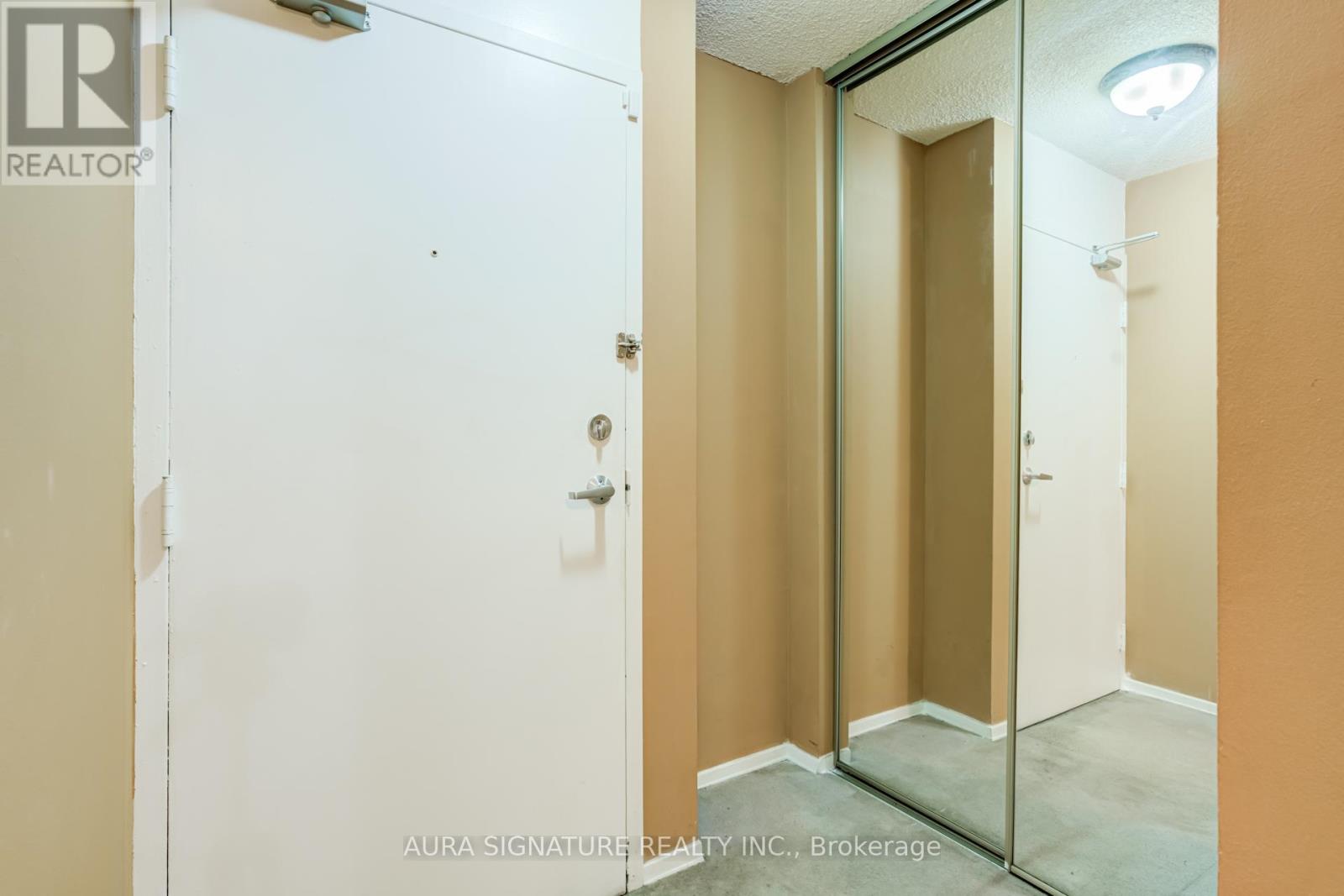 401 - 3077 Weston Road, Toronto, Ontario  M9M 3A1 - Photo 5 - W13628900