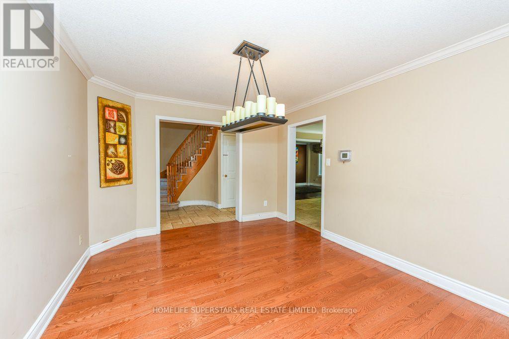 2508 Paula Court W, Mississauga, Ontario  L5K 2R5 - Photo 11 - W13628924