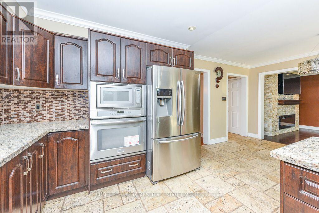 2508 Paula Court W, Mississauga, Ontario  L5K 2R5 - Photo 18 - W13628924