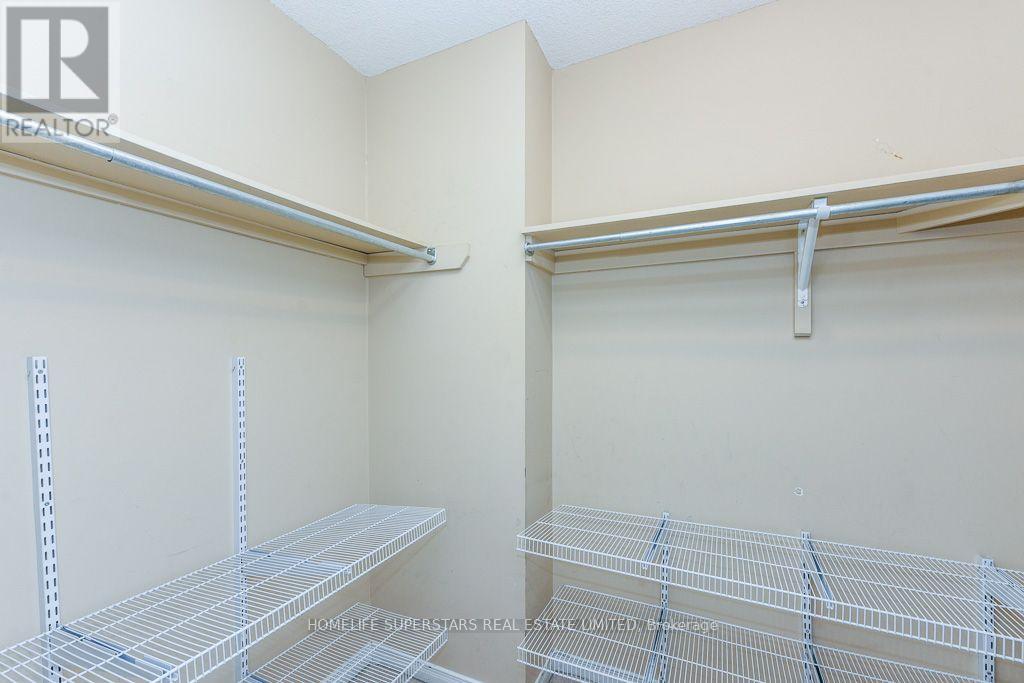 2508 Paula Court W, Mississauga, Ontario  L5K 2R5 - Photo 31 - W13628924