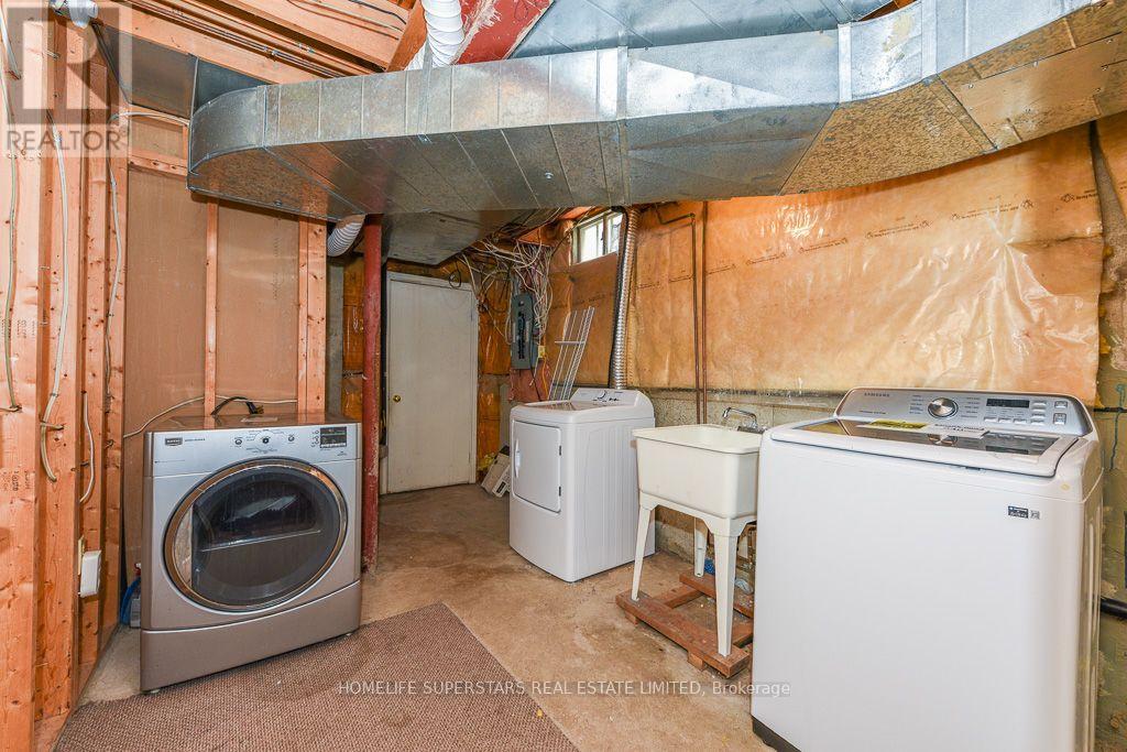 2508 Paula Court W, Mississauga, Ontario  L5K 2R5 - Photo 35 - W13628924