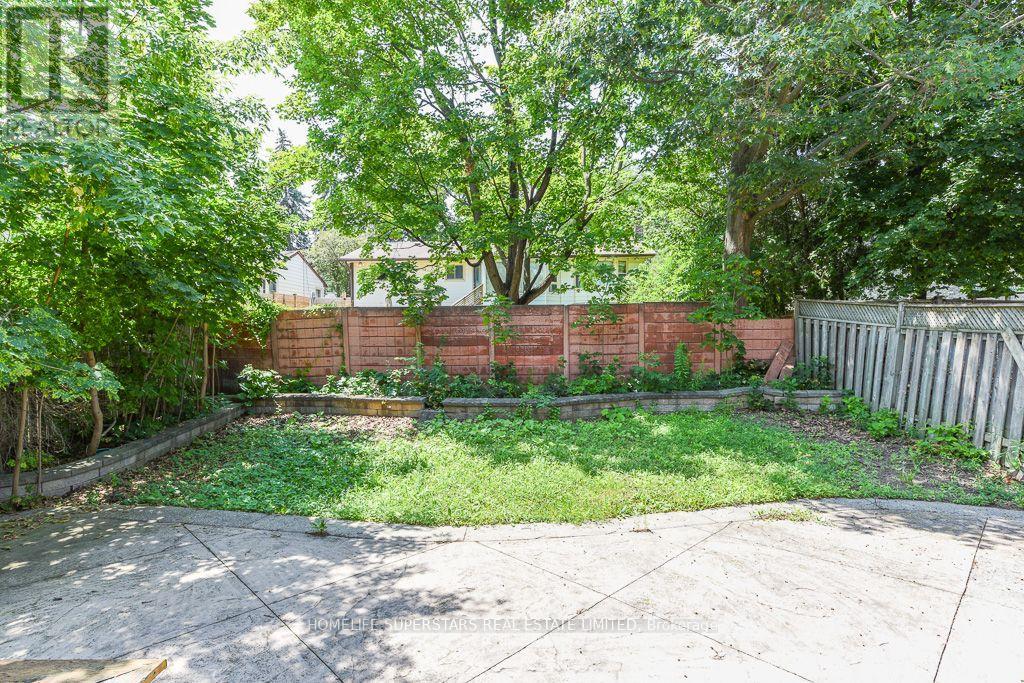 2508 Paula Court W, Mississauga, Ontario  L5K 2R5 - Photo 6 - W13628924