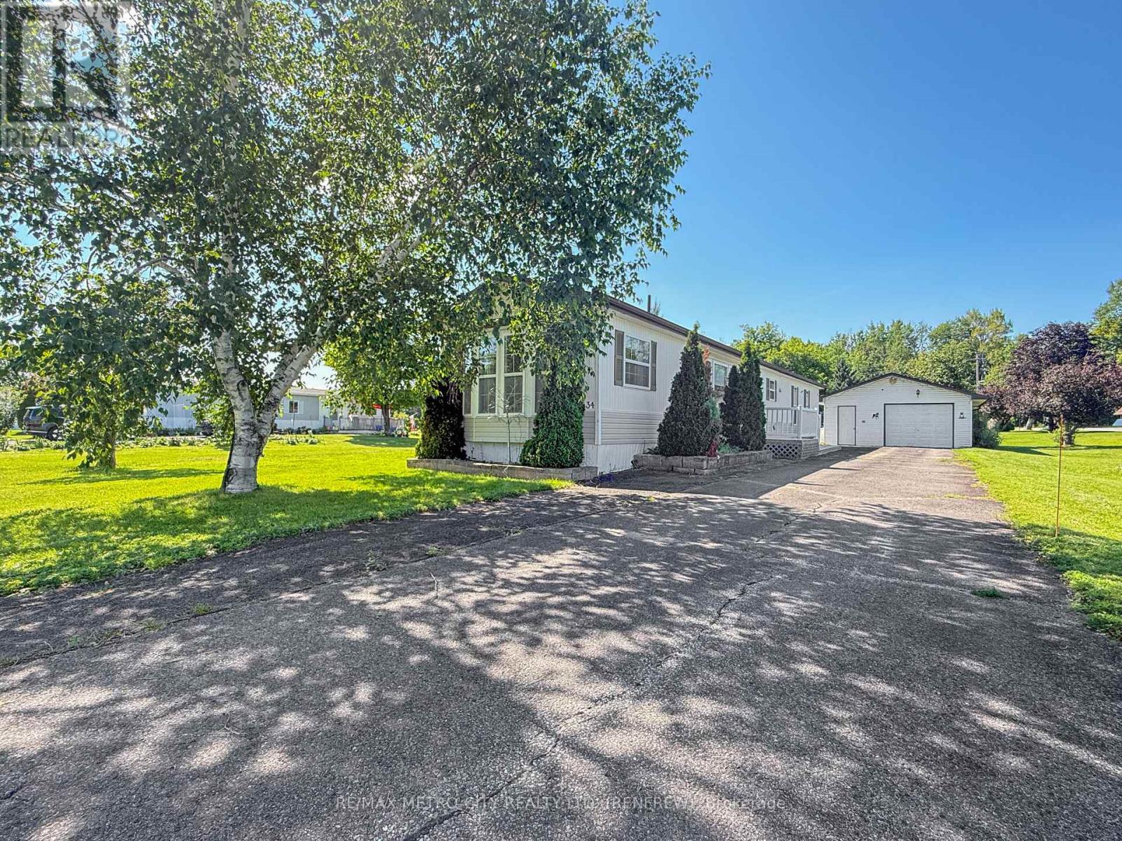 34 Sunset Lane, Horton, Ontario K7V 0A5 - Photo 3 - X13628642