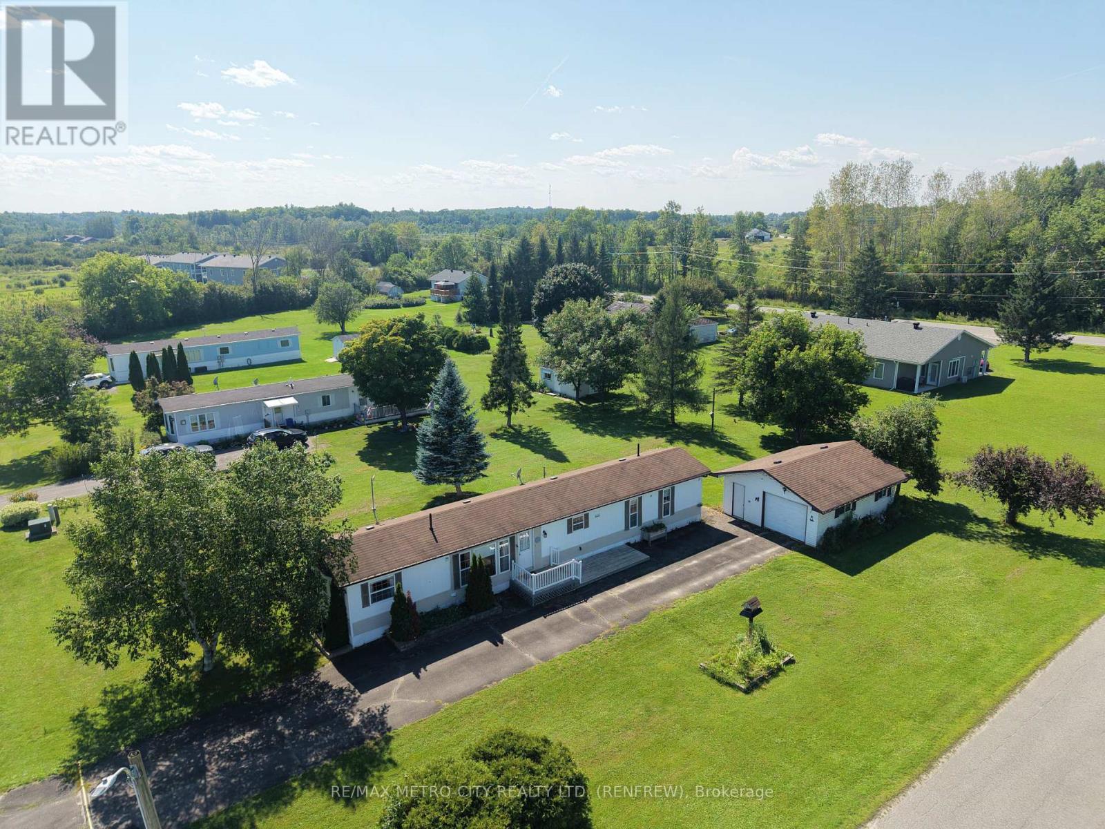 34 Sunset Lane, Horton, Ontario K7V 0A5 - Photo 5 - X13628642