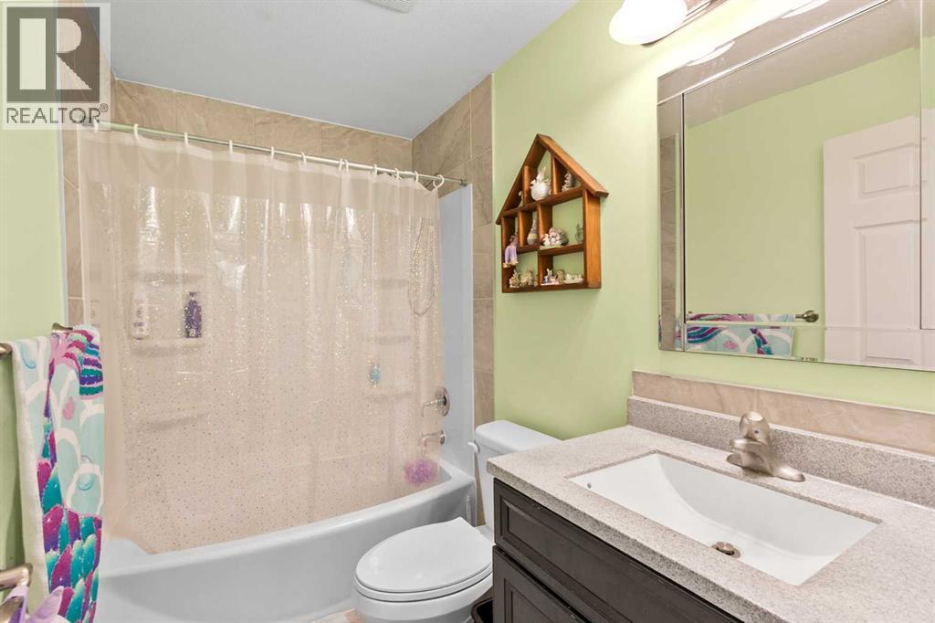 5107 42 Street, Olds, Alberta  T4H 1X1 - Photo 37 - A2297532