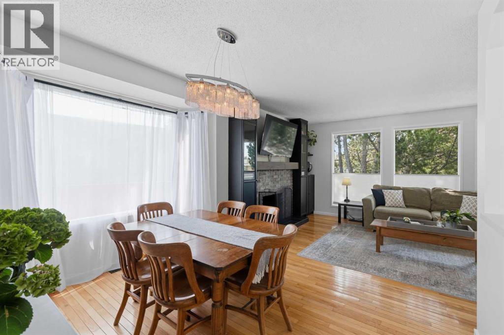 331 Queensland Circle SE, Calgary, Alberta  T2J 4E3 - Photo 13 - A2323397