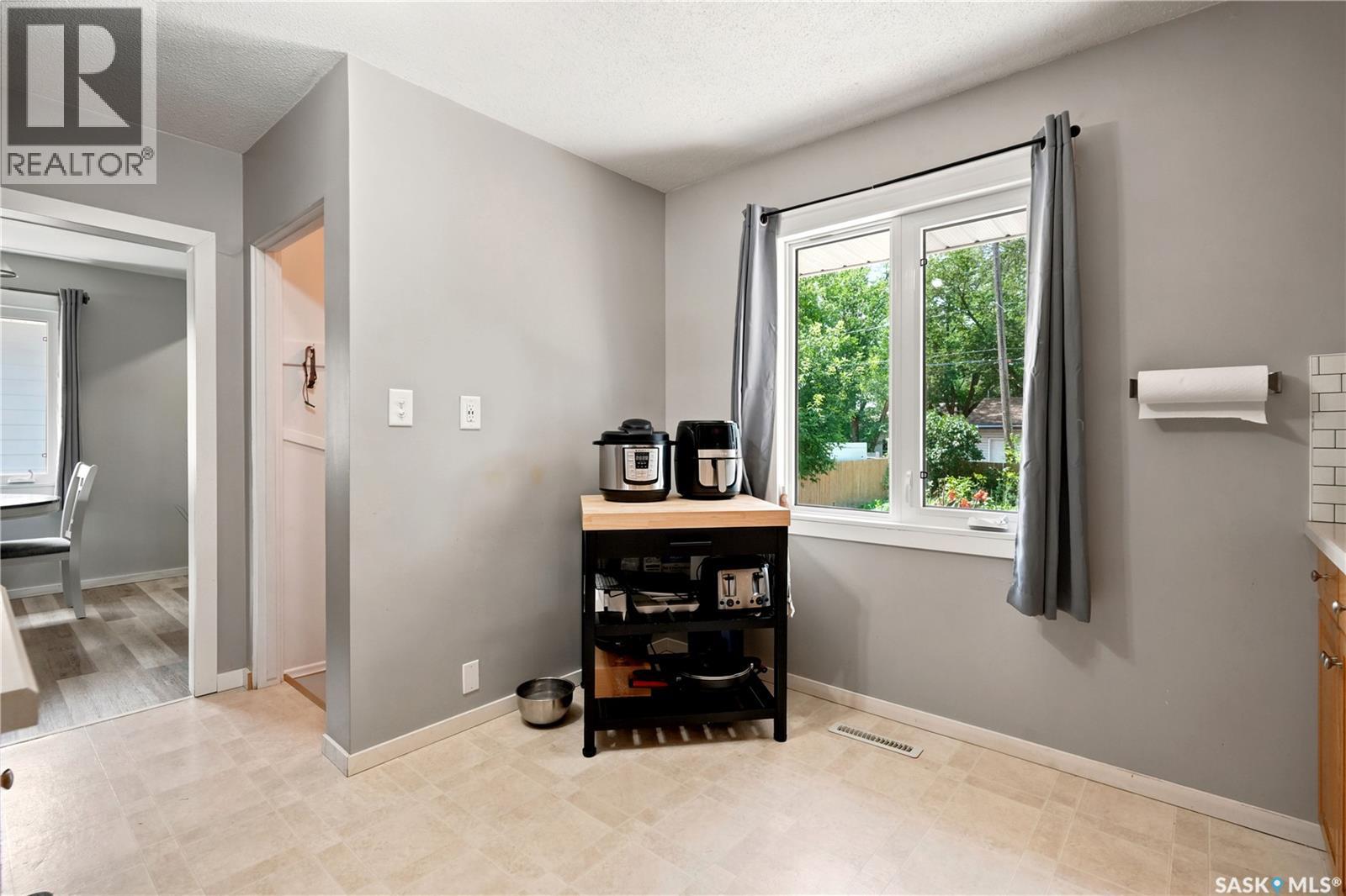 2816 Queen Street, Regina, Saskatchewan S4S 2E4 - Photo 14 - SK044286