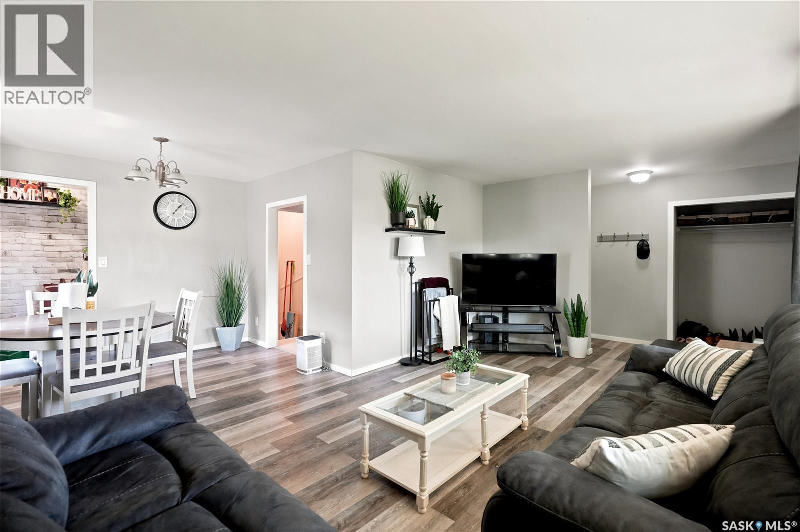 2816 Queen Street, Regina, Saskatchewan S4S 2E4 - Photo 6 - SK044286