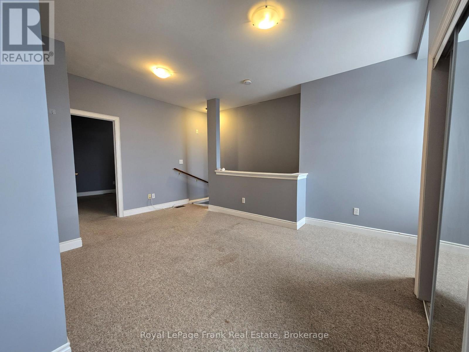 208 - 54 King Street E, Clarington, Ontario  L1C 1N3 - Photo 4 - E13628942