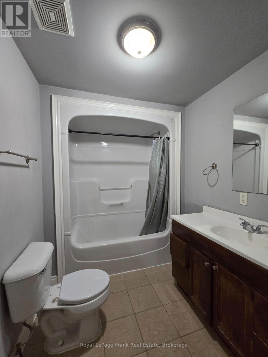 208 - 54 King Street E, Clarington, Ontario  L1C 1N3 - Photo 7 - E13628942