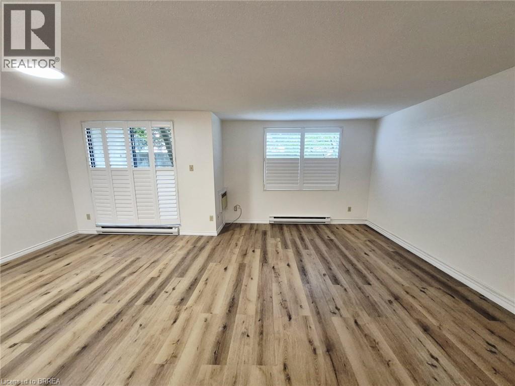 421 Fairview Drive Unit# 105, Brantford, Ontario  N3R 7M3 - Photo 9 - 40850018