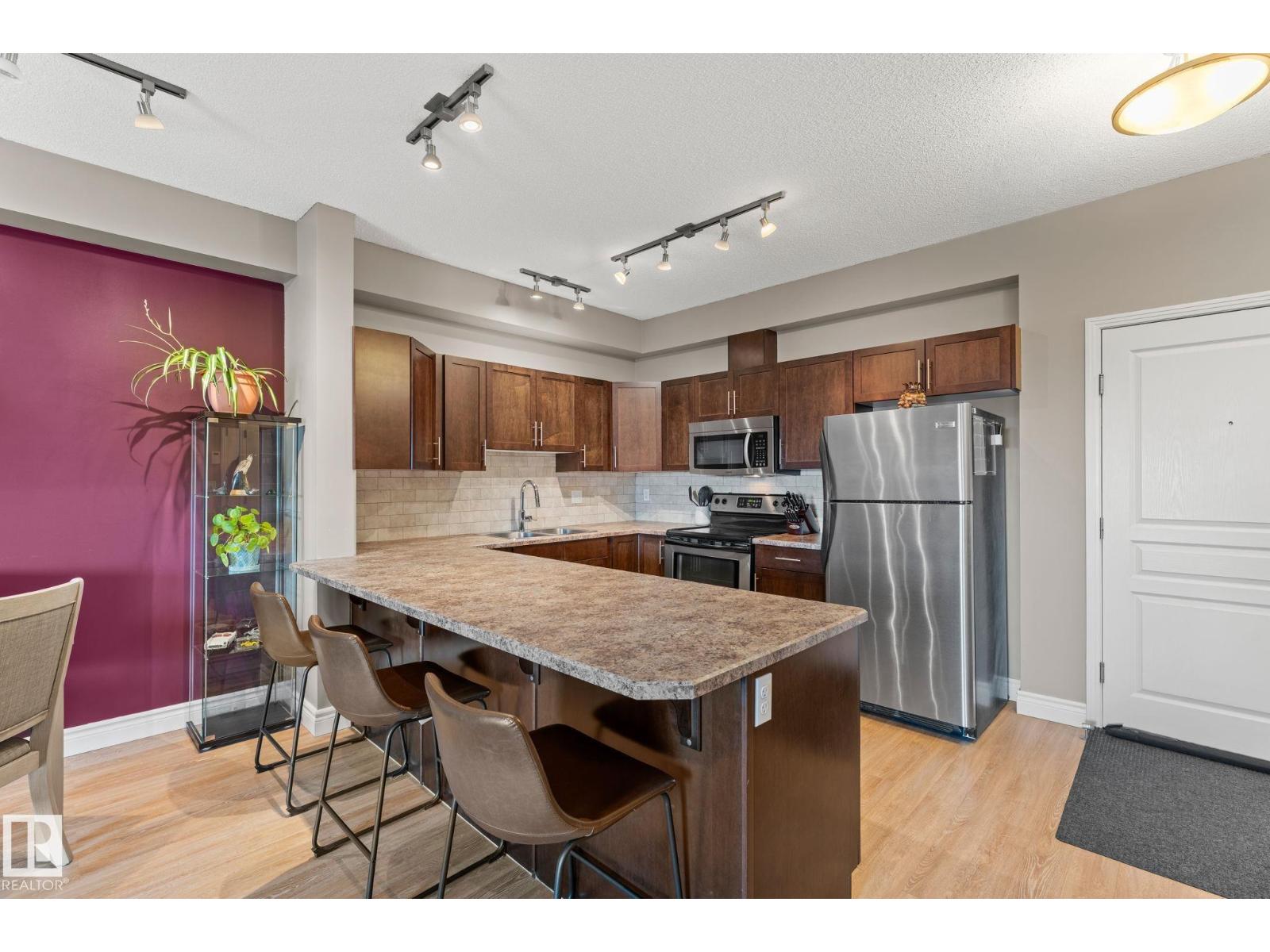 #419 2035 GRANTHAM CO NW, Edmonton, Alberta