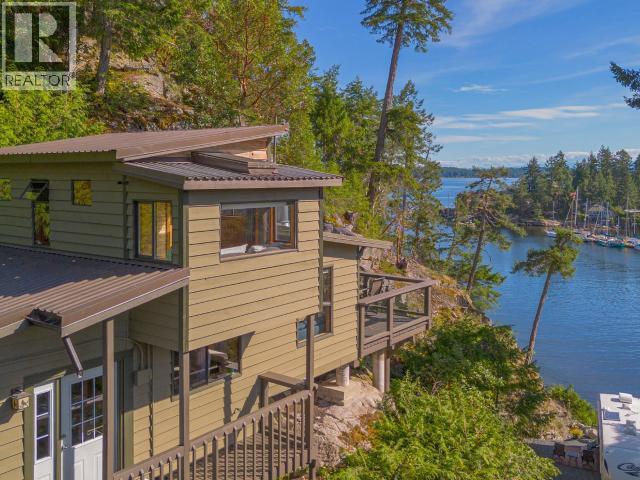 9951 Finn Bay Rd, Powell River, British Columbia V0N 2G0 - Photo 2 - 20104