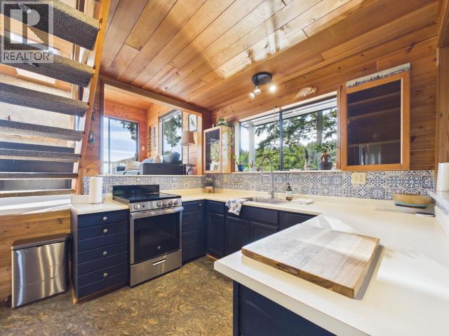 9951 Finn Bay Rd, Powell River, British Columbia V0N 2G0 - Photo 21 - 20104