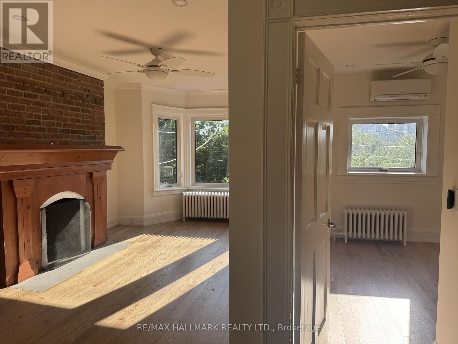 Upper - 553 Broadview Avenue, Toronto, Ontario  M4K 2N7 - Photo 5 - E13629028