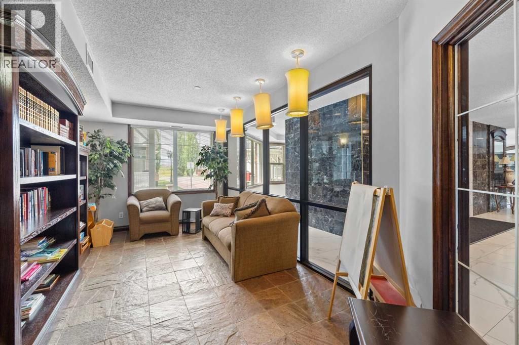 220, 8 Prestwick Pond Terrace Se, Calgary, Alberta  T2Z 4P3 - Photo 30 - A2324707