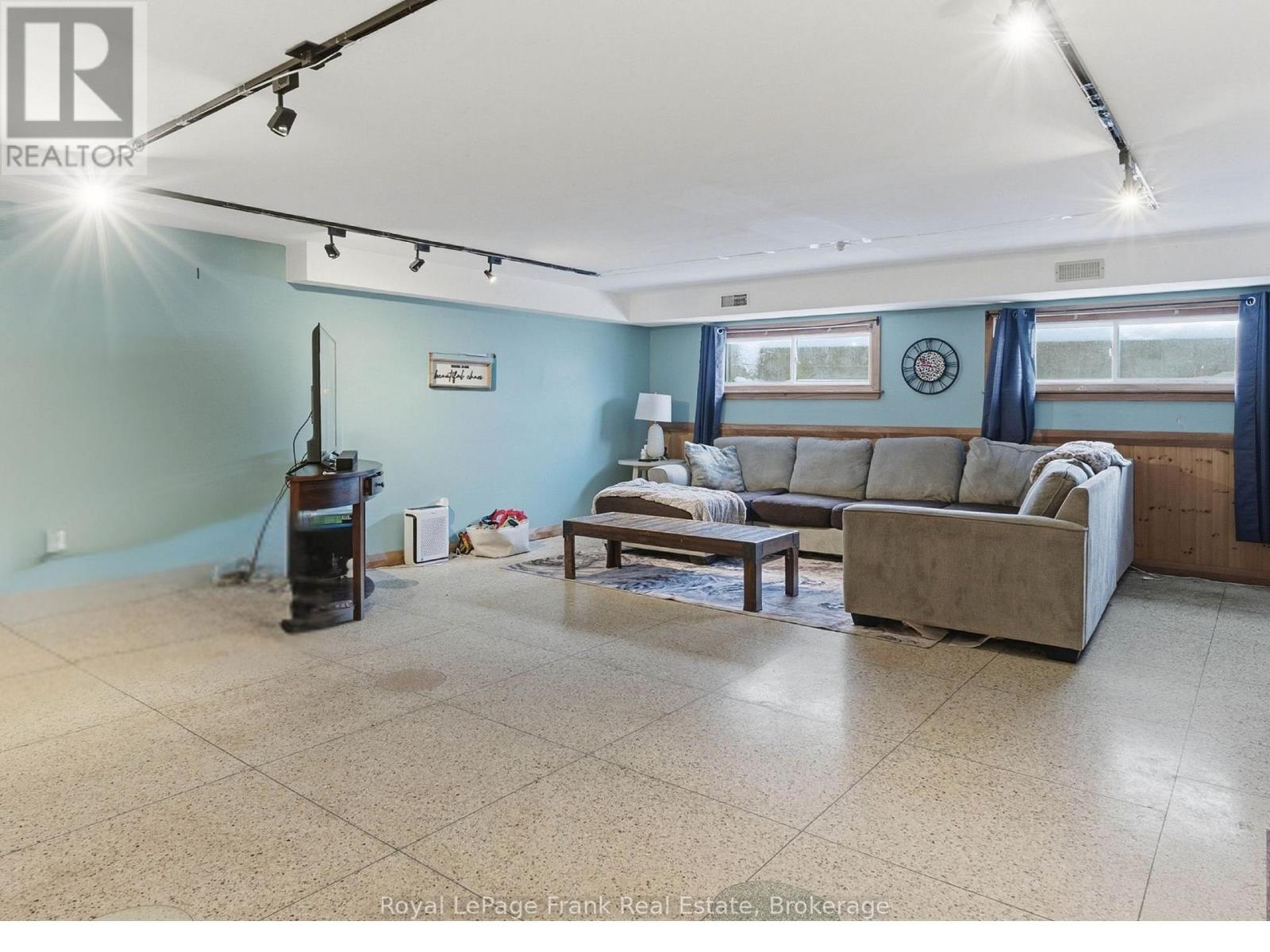 241 Bellevue Drive, Quinte West, Ontario  K8N 4Z5 - Photo 19 - X13629016