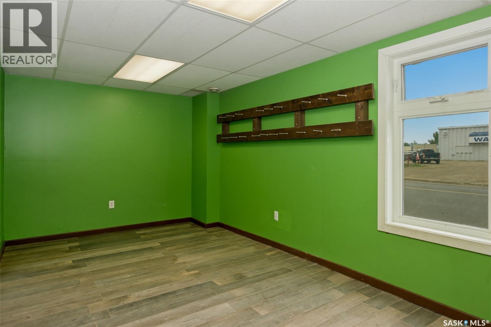 560 Dewdney Avenue E, Regina, Saskatchewan S4N 0G0 - Photo 4 - SK044240